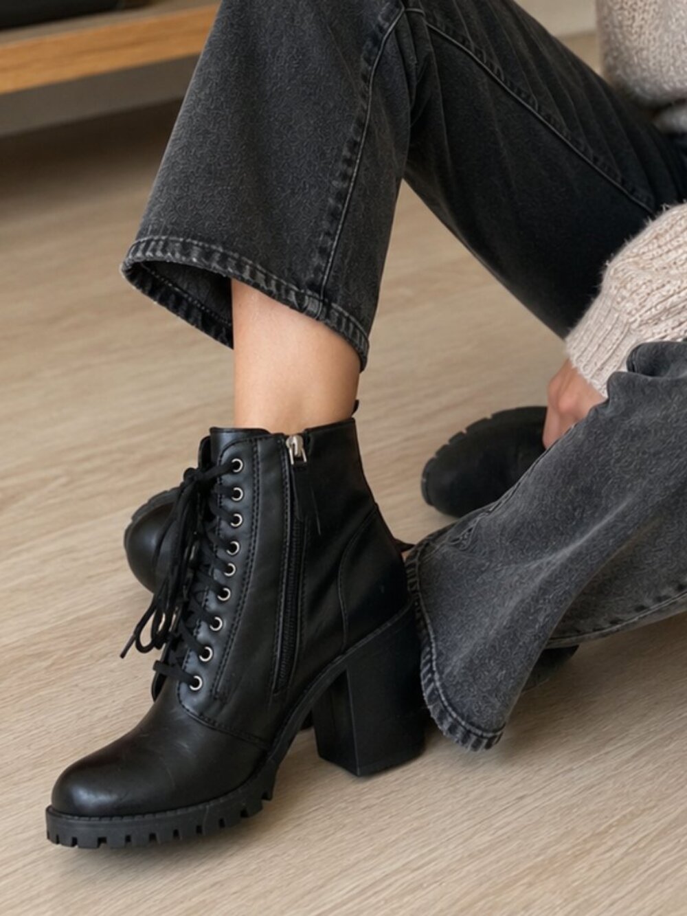 SODA Women's Black Heeled Boots
